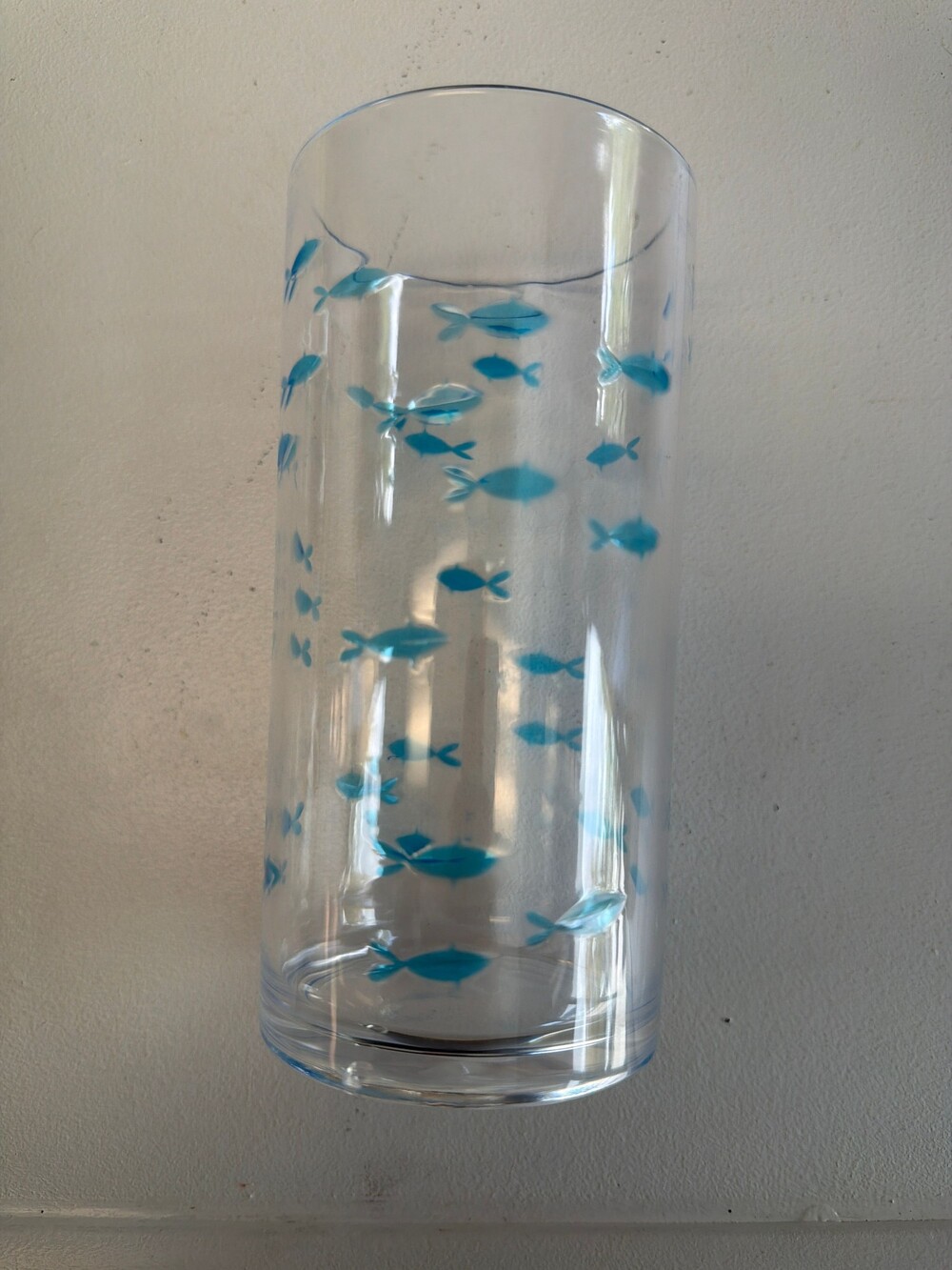 Clear plastic cup 8 cup set with Blue Fish Decoration Cylinder